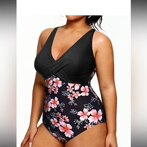 NWT Plunge Deep V-Neck Plus Size Swimsuit For Women-Black 🌺 12w